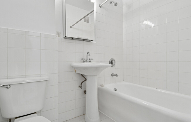253 W 72nd St 616