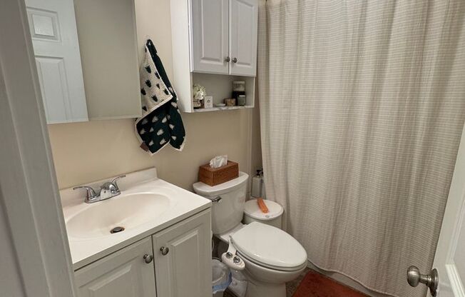 220 Middlesex Ave, Medford