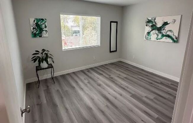 3 beds, 2 baths, 950 sqft, $1,895, Unit 13