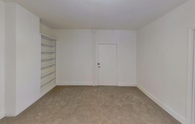 2 beds, 1 bath, 764 sqft, $1,499, Unit 107-4B