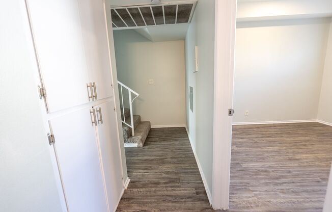 2 beds, 2.5 baths, 1,250 sqft, $2,198, Unit 250