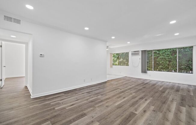 911 Havenhurst Drive (#840)