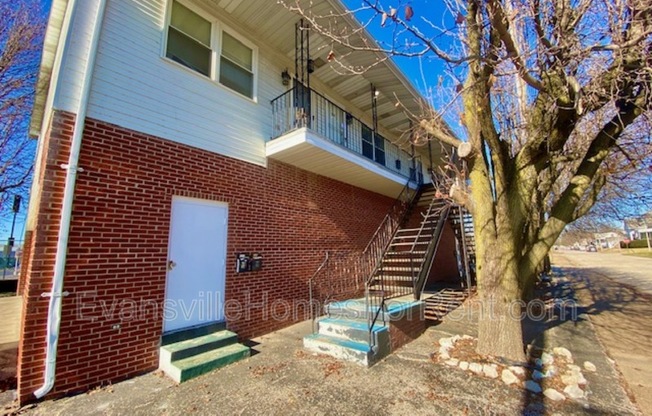 212 N LAFAYETTE AVE