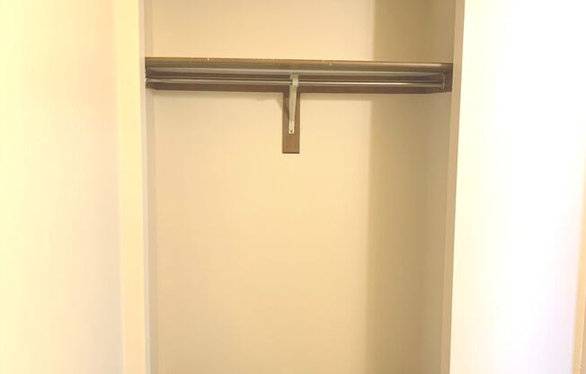 Studio, 1 bath, $845, Unit 289