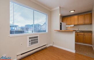 Studio, 1 bath, 425 sqft, $1,795, Unit 02