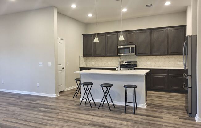 416 Blue Oak Blvd