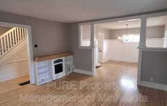 1367 WELLESLEY AVE