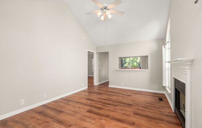 Highly sought after Chesney Glen division. 3 bedroom 2.5 Bath home in hermitage.