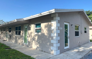 2210 SW 45