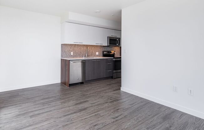 Studio, 1 bath, 401 sqft, $1,925, Unit 201