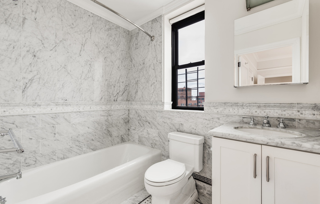 3 beds, 3.5 baths, $23,995, Unit 20A