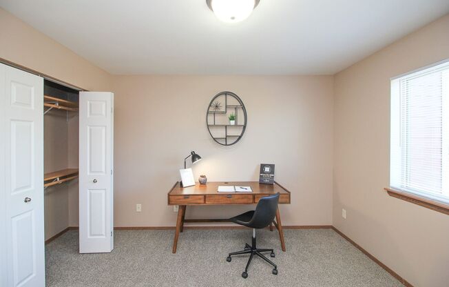 2 beds, 1.5 baths, 1,096 sqft, $1,450, Unit 4015-06