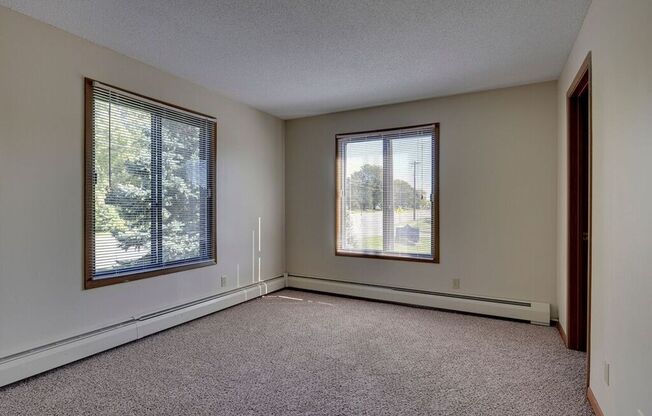 2 beds, 2 baths, 940 sqft, $1,450, Unit 1611108su