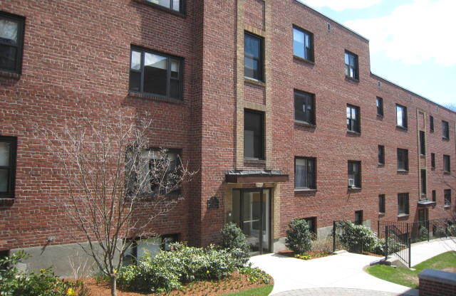 40 HARVARD AVE