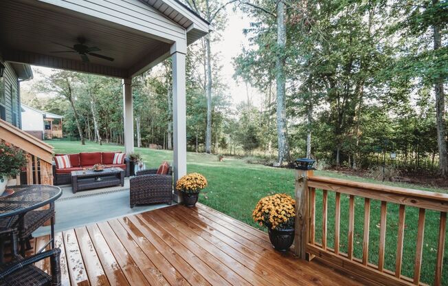 4 beds, 2 baths, $2,800