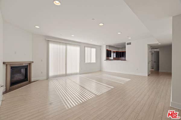 1331 AMHERST AVE