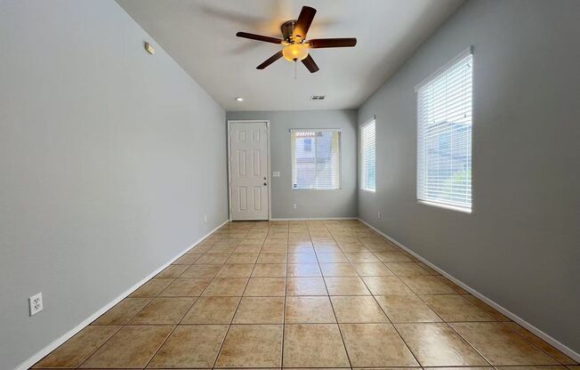 Beautiful 3Be/2.5Ba single family house