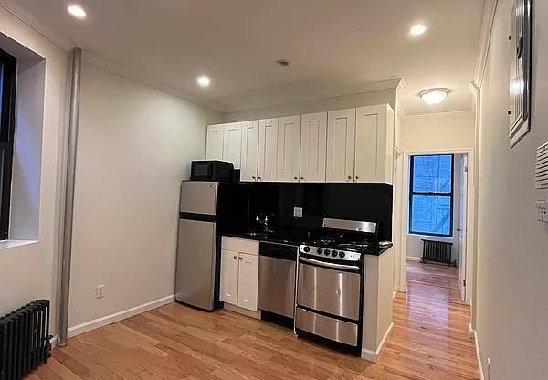 237 HENRY ST