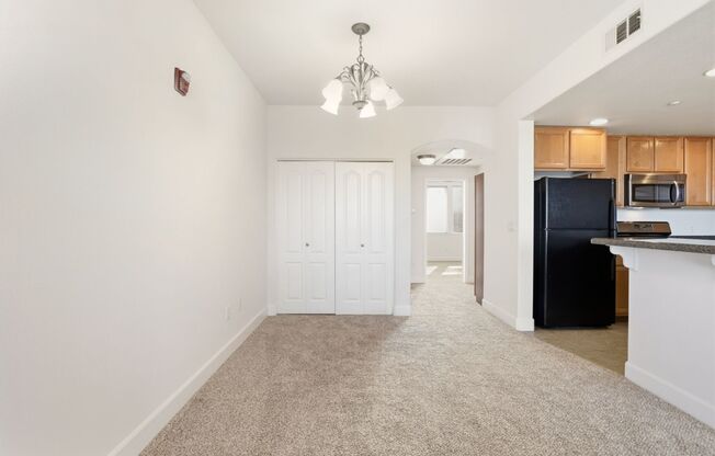 1 bed, 1 bath, 812 sqft, $2,165, Unit 1014