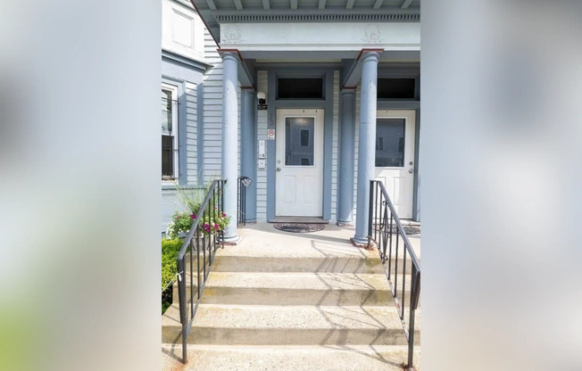 41 Hawthorne St Unit B