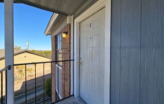 2 beds, 1 bath, $895, Unit 501 Northern Dove Lane - Unit C