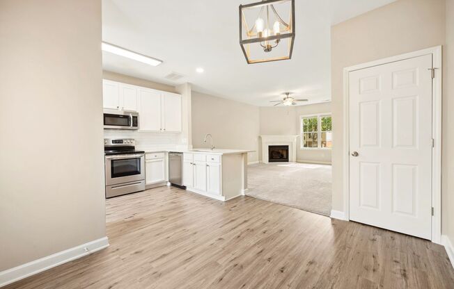 Renovated 2 bed 2.5 bath townhome in Holly Springs Arbor Creek community.