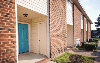 Douglas Square Apartments