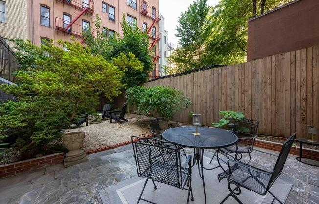 350 E 84 ST