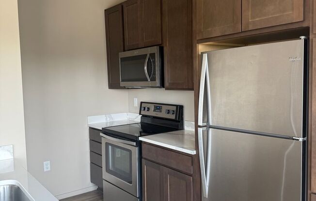 1 bed, 1 bath, 783 sqft, $1,355, Unit 608