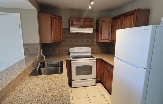 Single-Story 1-Bedroom Condo in a Highland Gated Community!