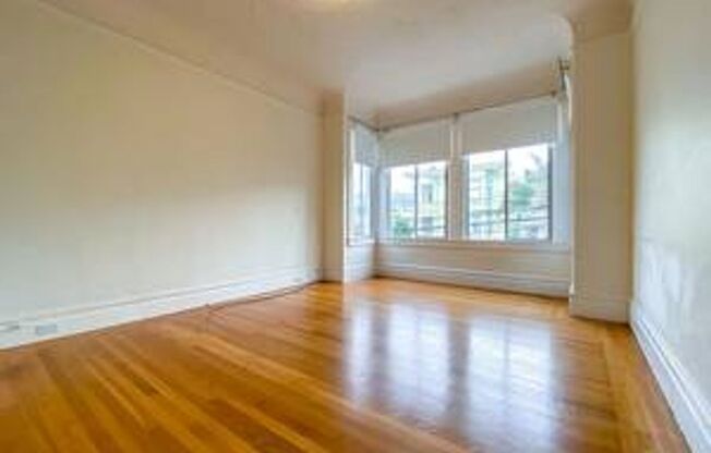 2 beds, 1 bath, $3,900, Unit 1037 Sanchez Street