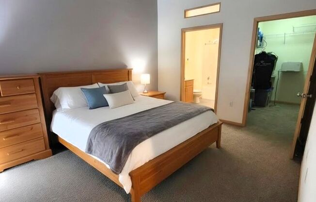 2 beds, 2.5 baths, 1,288 sqft, $2,775, Unit 407