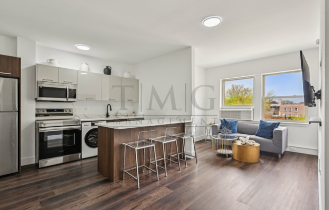 1 bed, 1 bath, $1,895, Unit 1553 - 310