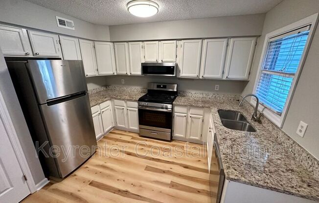 2102 QUEEN ANNES CT