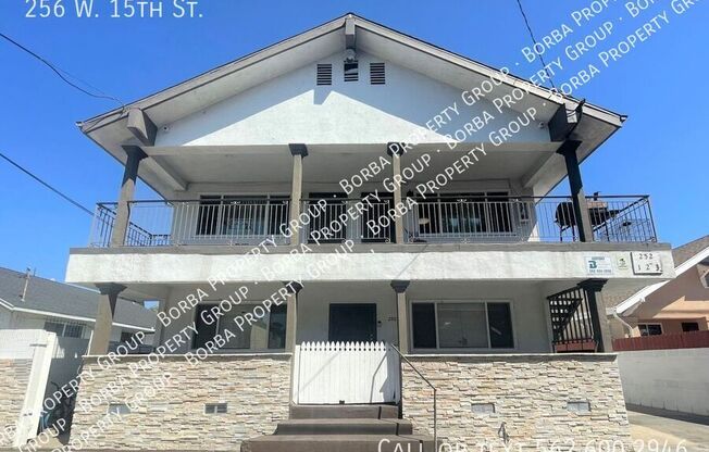 256 W 15 ST