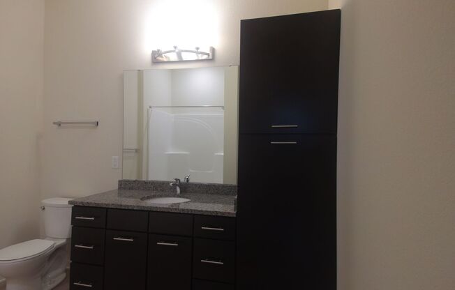 3 beds, 2 baths, 1,809 sqft, $2,550, Unit C310