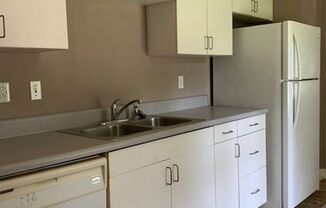 2 beds, 1 bath, $1,695