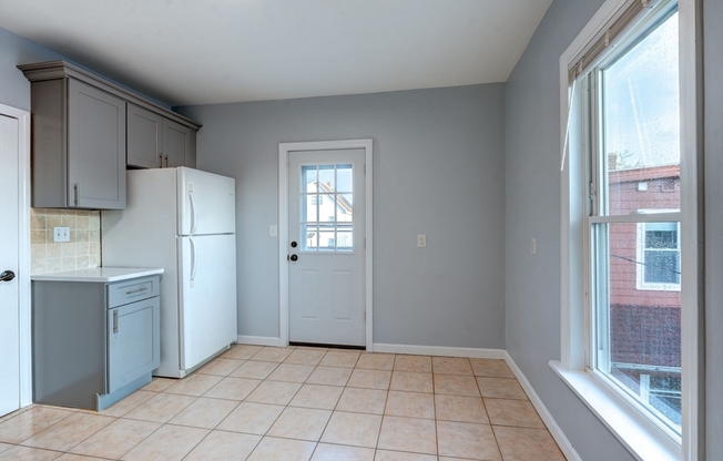 46 WYLLIS AVE