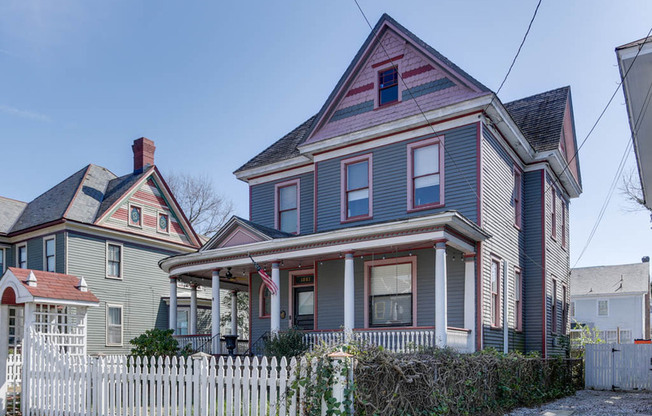 1051 NAVAL AVE