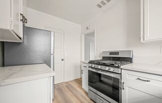 1 bed, 1 bath, $2,195, Unit 3206-04