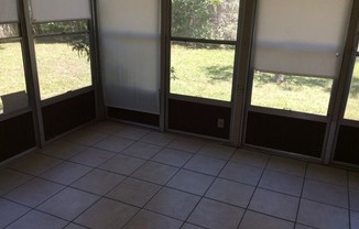 2 beds, 1 bath, $1,559