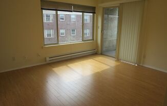 2 beds, 1 bath, 621 sqft, $1,895, Unit 202