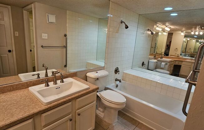 1 bed, 1 bath, $1,395, Unit # 174