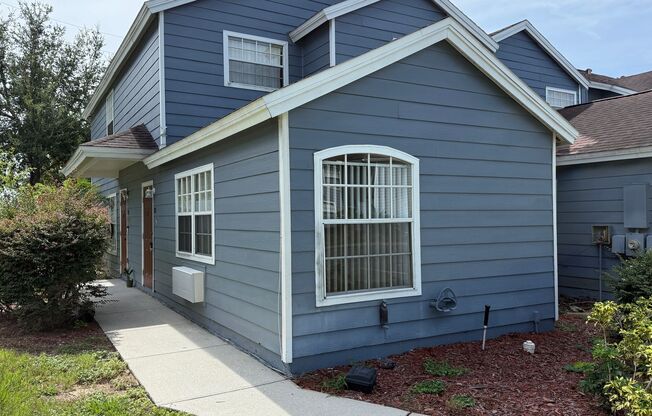 871 Orchid Dr