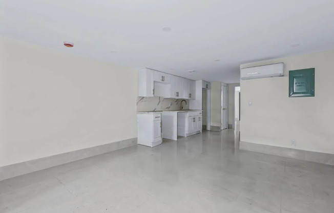 119 E 29 ST