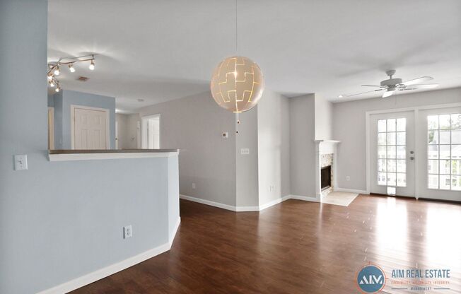 2 beds, 2 baths, $1,950, Unit UNIT 1517