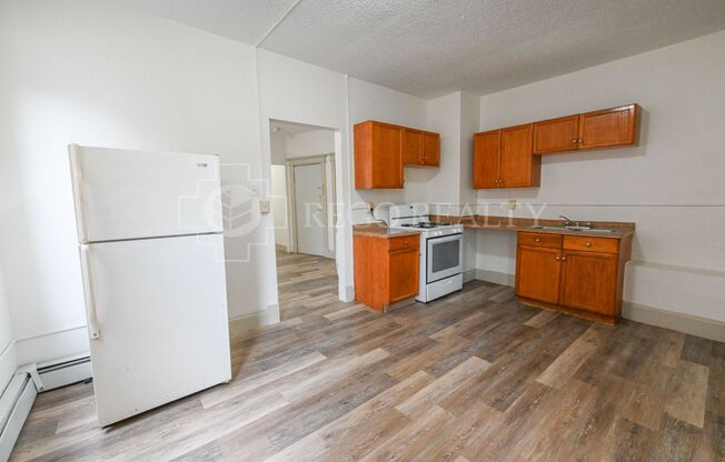 31-33 Bond St / Rosario Properties, LLC