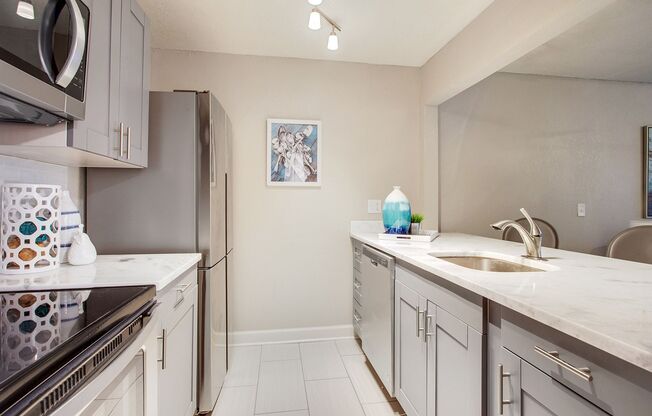 Kaanapali Apartments / FinFreedom LLC