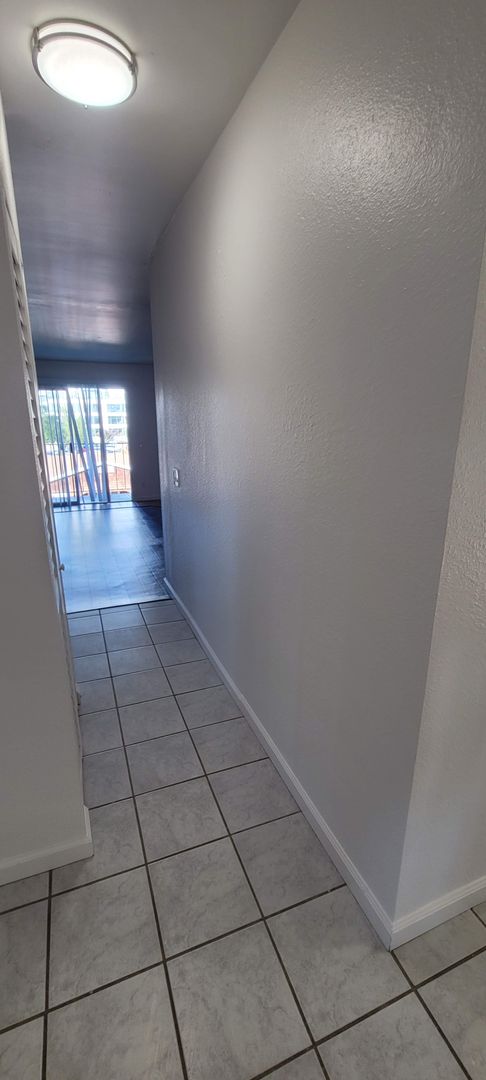 2 beds, 2 baths, 850 sqft, $2,895, Unit 31