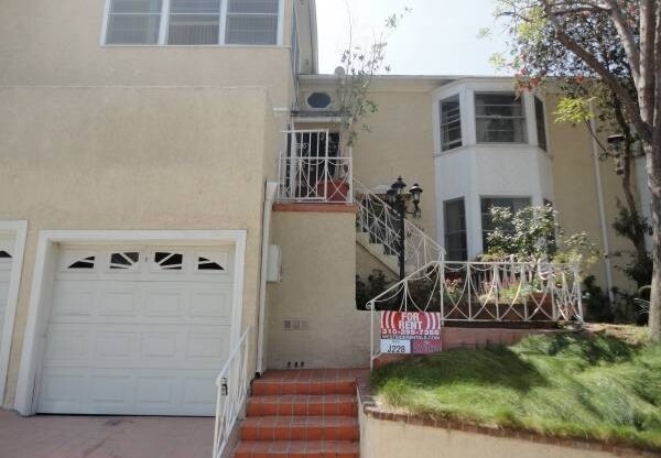 10376 -10386 Holman Ave